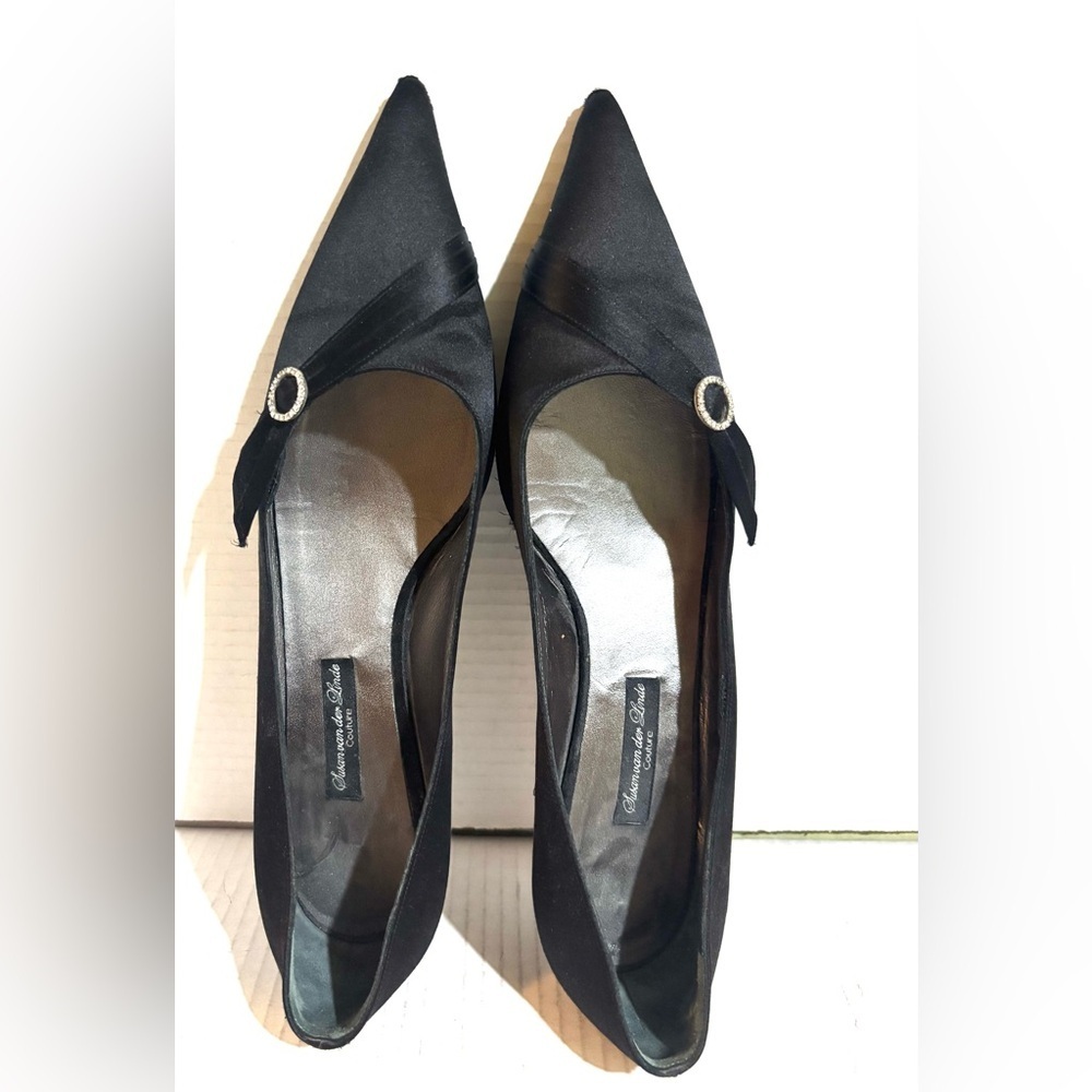 Susan can Dee linde size 41 Women's Black Satin Heels